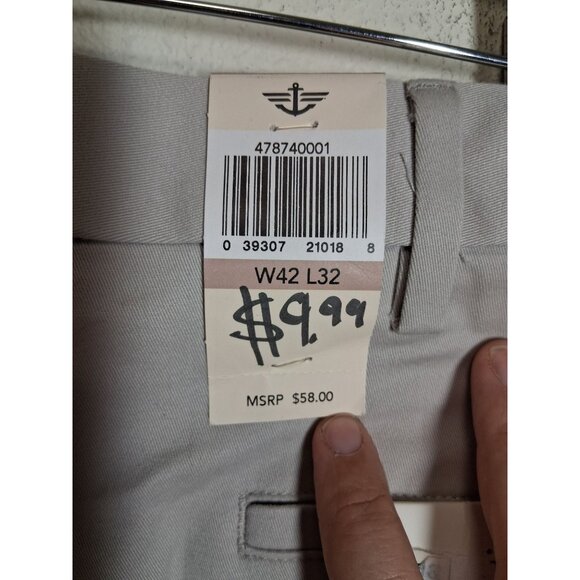 NWT Dockers Khaki Pants Relaxed Fit Men's Size 42x32 - Picture 6 of 9